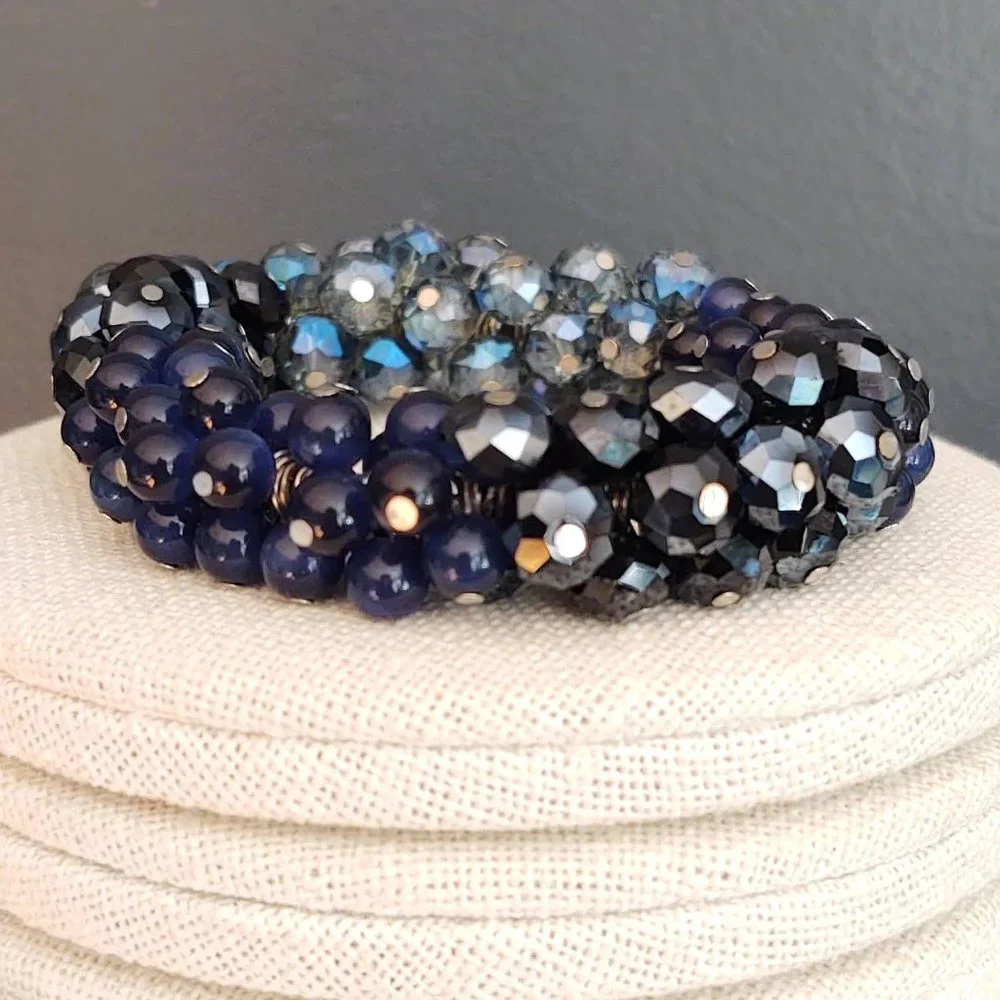 Blue glass and crystal beaded stretch bracelet